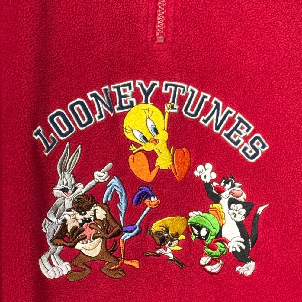 Vintage Warner Bros Studio Store Looney Tunes Embroidered Fleece